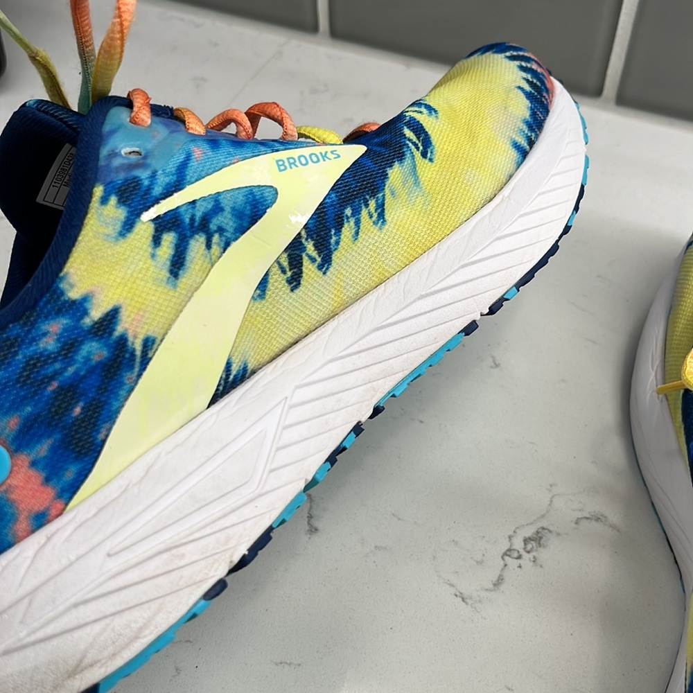 Brooks Multicolor Athletic Shoes - Picture 10 of 11